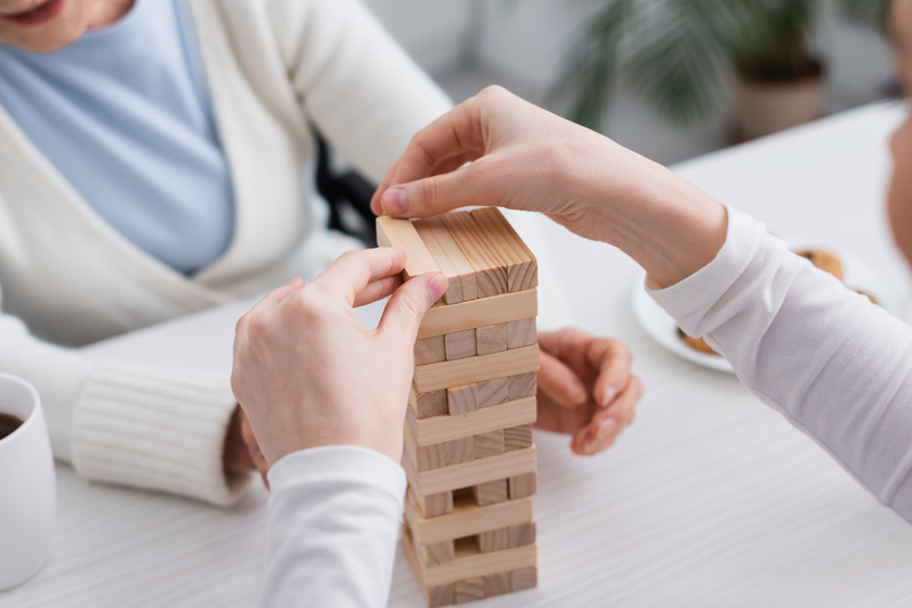 Embracing A Meaningful Lifestyle Through Recreation Therapy In Dementia Nursing Homes In Hollins, VA