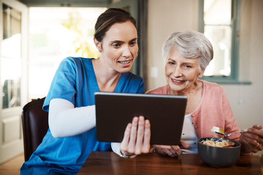 Enhancing Memory Retention And Engagement Through Technology In Dementia Care In Pine Oak Heights, VA